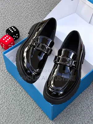 Pearls Sneakers Store