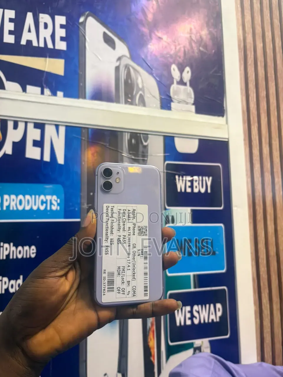 Apple iPhone 11 64 GB White