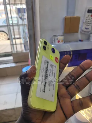 Apple iPhone 11 64 GB Yellow