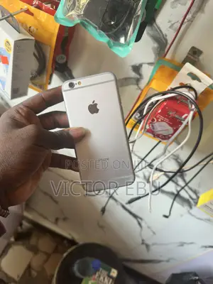 Apple iPhone 6s 32 GB Gray