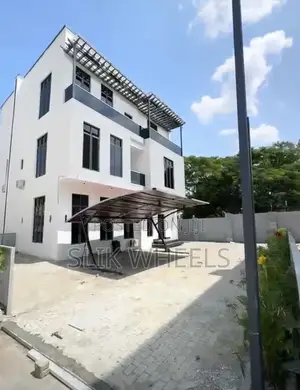 5bdrm Duplex in Asokoro for sale