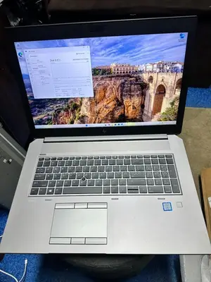 Laptop HP ZBook 15 G6 16GB Intel Core i7 HDD+SSD 512GB