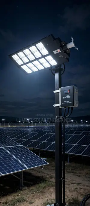 Suntrik 3500W Cool White LED Solar Street Light