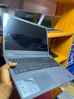 New Laptop Dell Inspiron 15 3000 16GB Intel Core i5 SSD 256GB