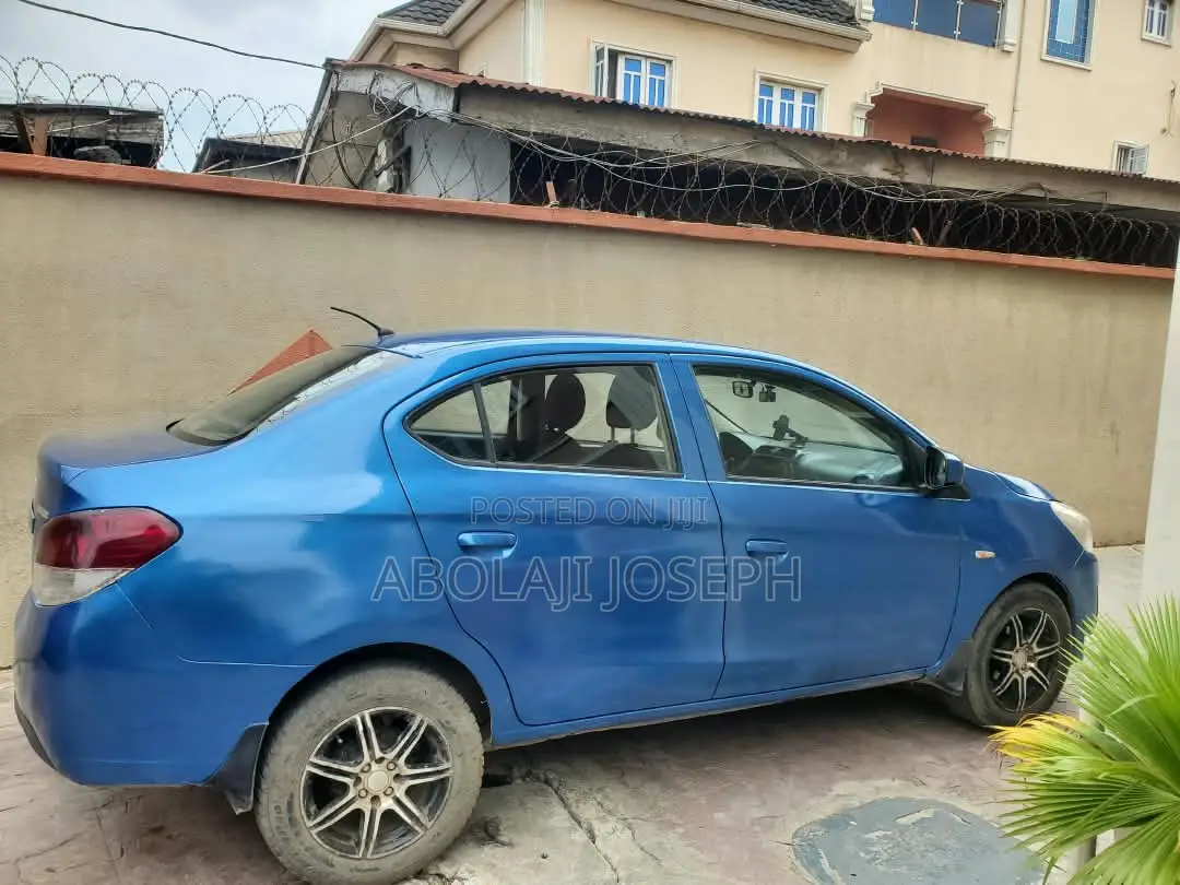 Mitsubishi Attrage 2014 Blue