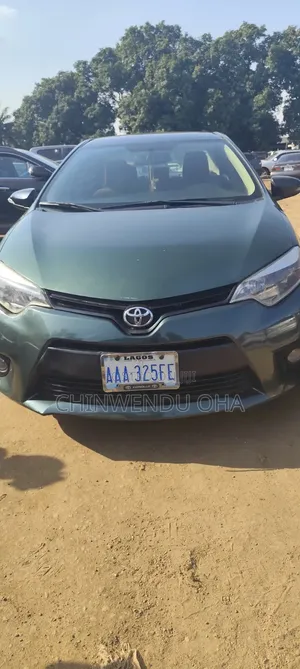 Toyota Corolla 2015 Green