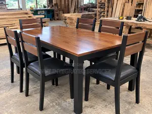 Relatable Dinning Set