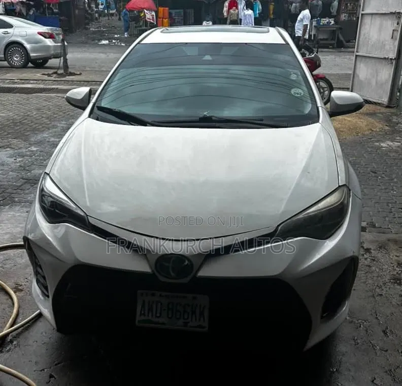 Toyota Corolla 2017 White