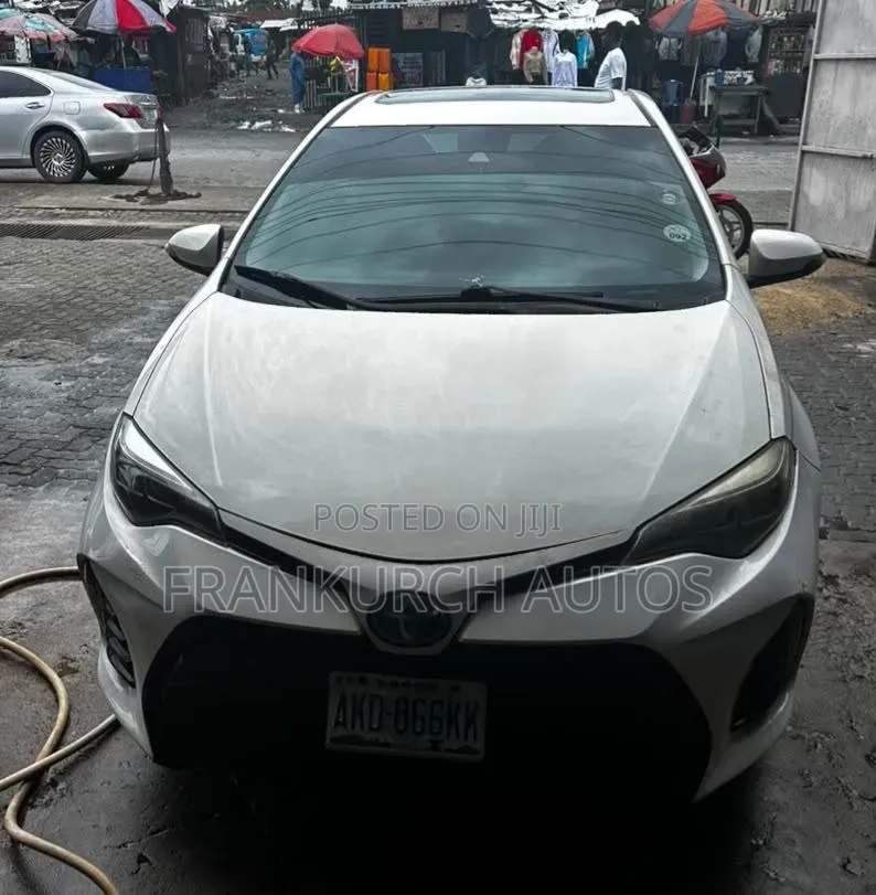 Toyota Corolla 2017 White