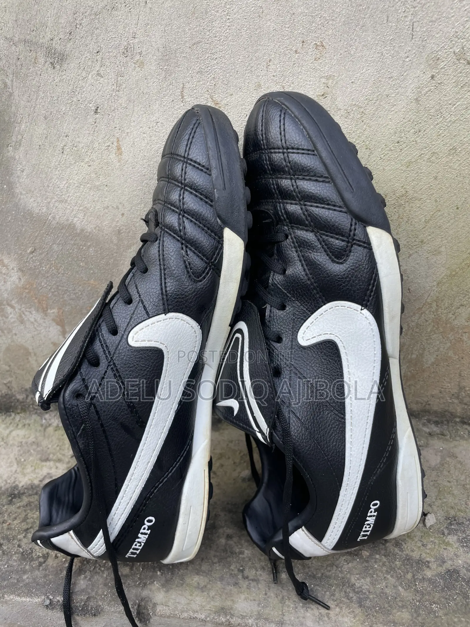 Tiempo Shoe