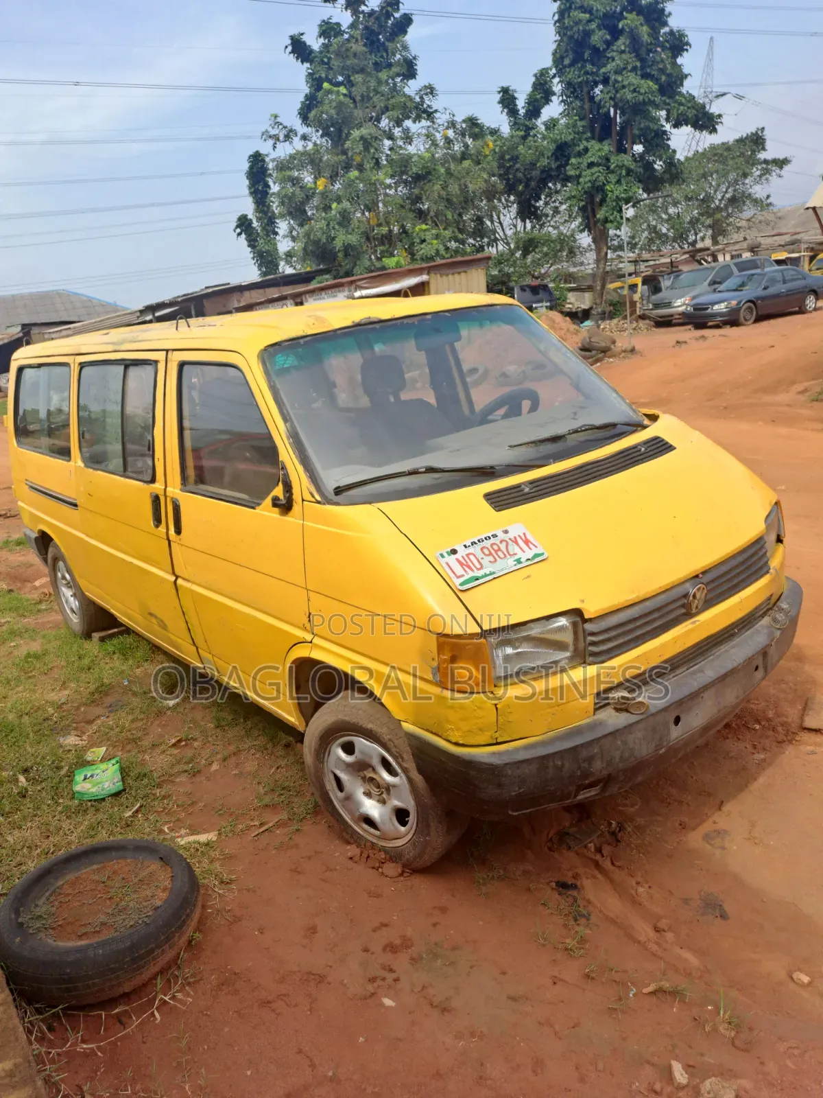 Volkswagen Transporter 2003 Yellow