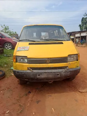 Volkswagen Transporter 2003 Yellow
