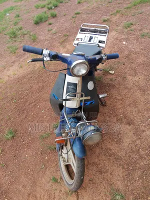 Honda CB 2016 Blue