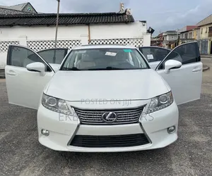 Lexus ES 350 FWD 2014 White