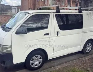 Toyota HiAce 2011 White