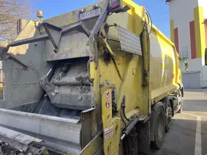Man Compactor