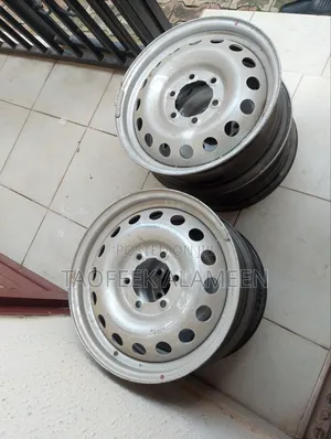 Toyota Hilux Iron Rim 17
