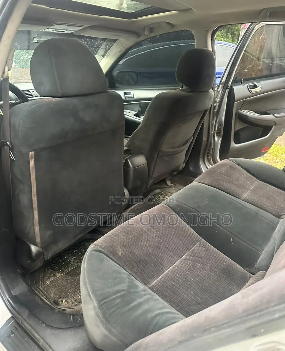 Honda Accord 2005 Silver