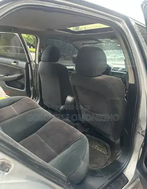 Honda Accord 2005 Silver