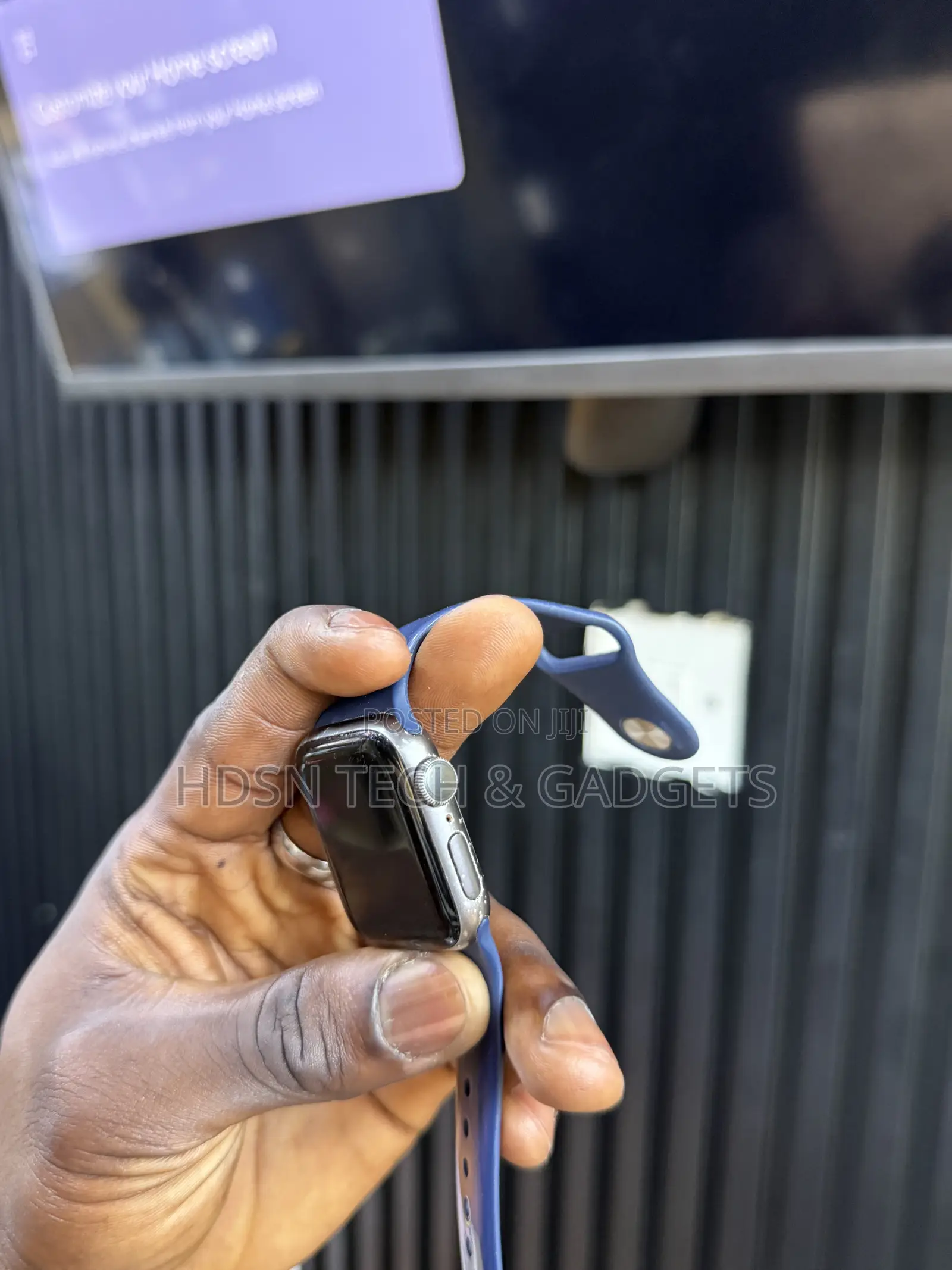 Used Apple Watch Series 5 GPS Only (40mm)