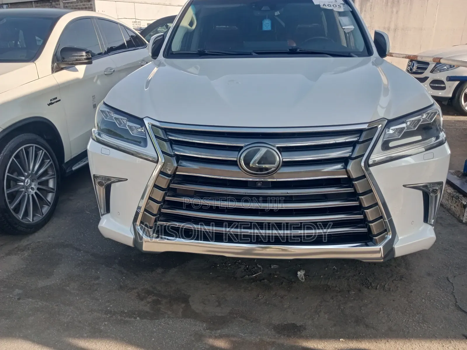 Lexus LX 2019 White