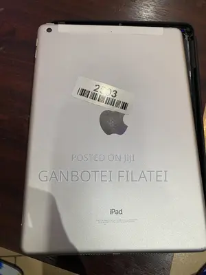 Apple iPad 9.7 32 GB White