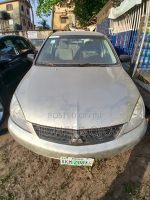 Mitsubishi Lancer 2011 Gold