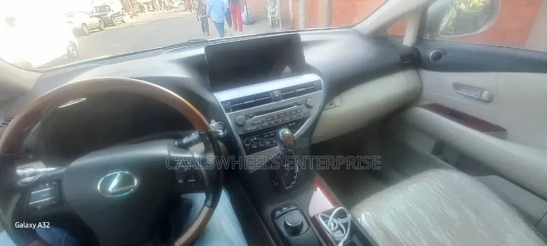 Lexus RX 350 2010 Gold
