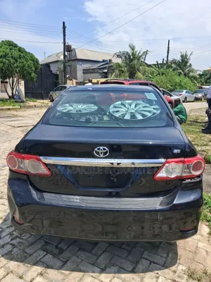 Toyota Corolla 2013 Black