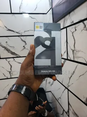 New Samsung Galaxy S21+ 5G 128 GB Black