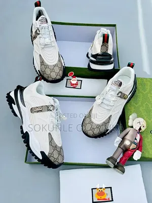Gucci Supreme Sneakers