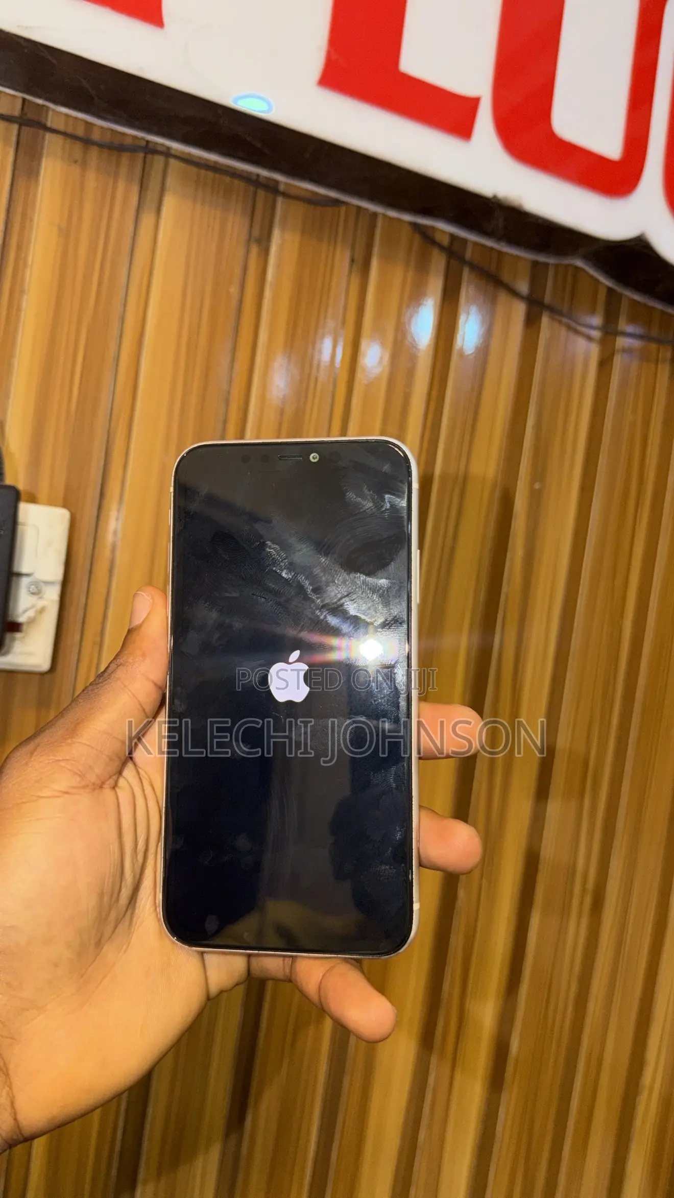 Apple iPhone 11 64 GB White