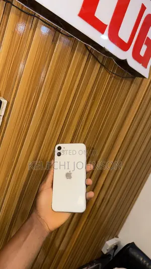 Apple iPhone 11 64 GB White