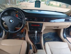 BMW 323i 2008 Gray