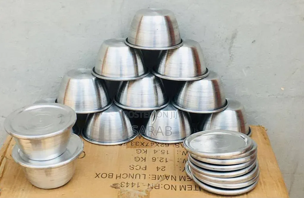 A Dozen of Moinmoin Plate