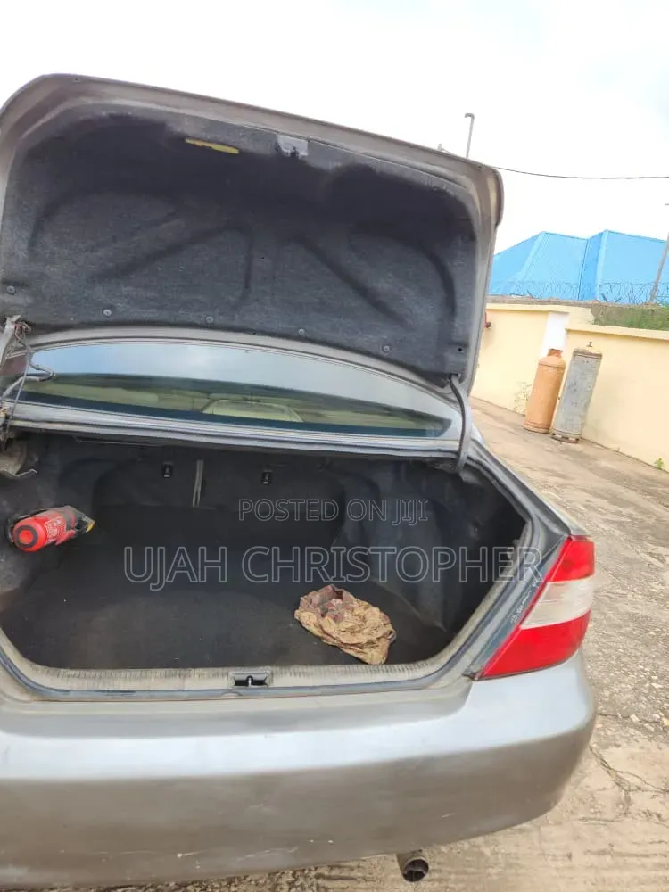 Toyota Camry 2003