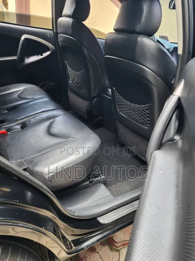 Toyota RAV4 2012 Black