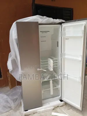 Never-Used Hisense Side-by-Side 518Litre Fridge & Freezer