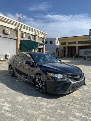 Toyota Camry SE (2.5L 4cyl 8A) 2019 Black