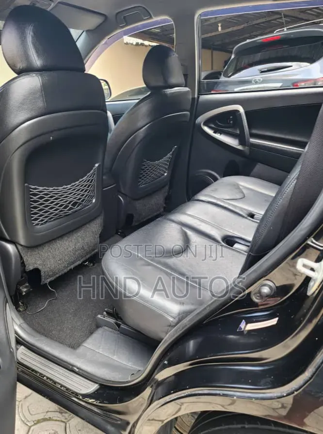 Toyota RAV4 2012 Black
