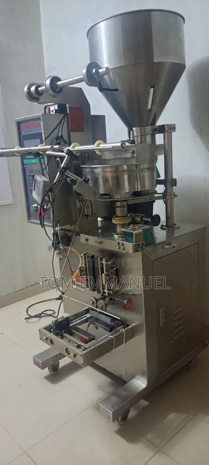 Granular Packaging Machine (FFS)