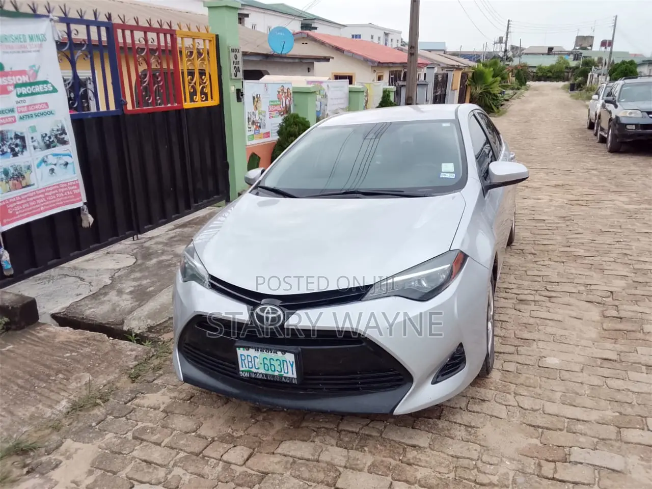 Toyota Corolla 2017 Silver