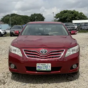 Toyota Camry XLE 4dr Sedan (2.4L 4cyl 5A) 2009 Red