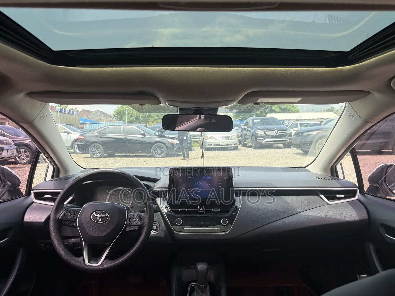 Toyota Corolla 2023 White