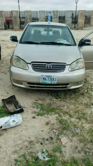 Toyota Corolla 2006 Gold