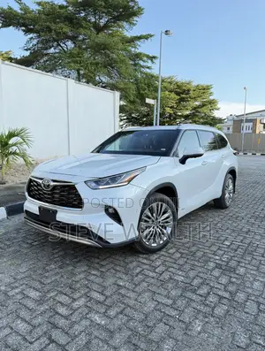 New Toyota Highlander Platinum AWD 2026 White