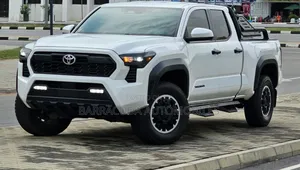 Toyota Tacoma TRD Off-Road Double Cab 4WD 5.0 ft. SB (Automatic) 2025