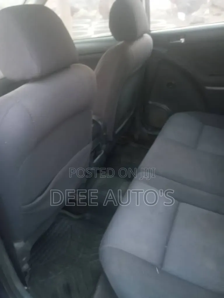 Toyota Matrix 2004 Blue