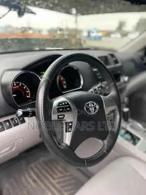 Toyota Highlander 2012 White