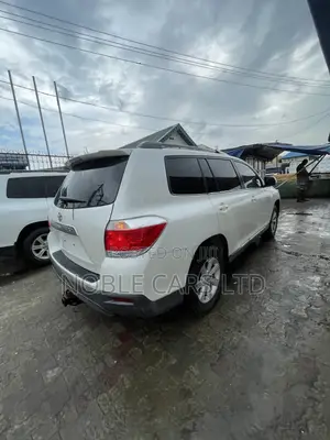 Toyota Highlander 2012 White